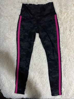 NWOT - Black Camo Leggings with Pink and White Side Stripes